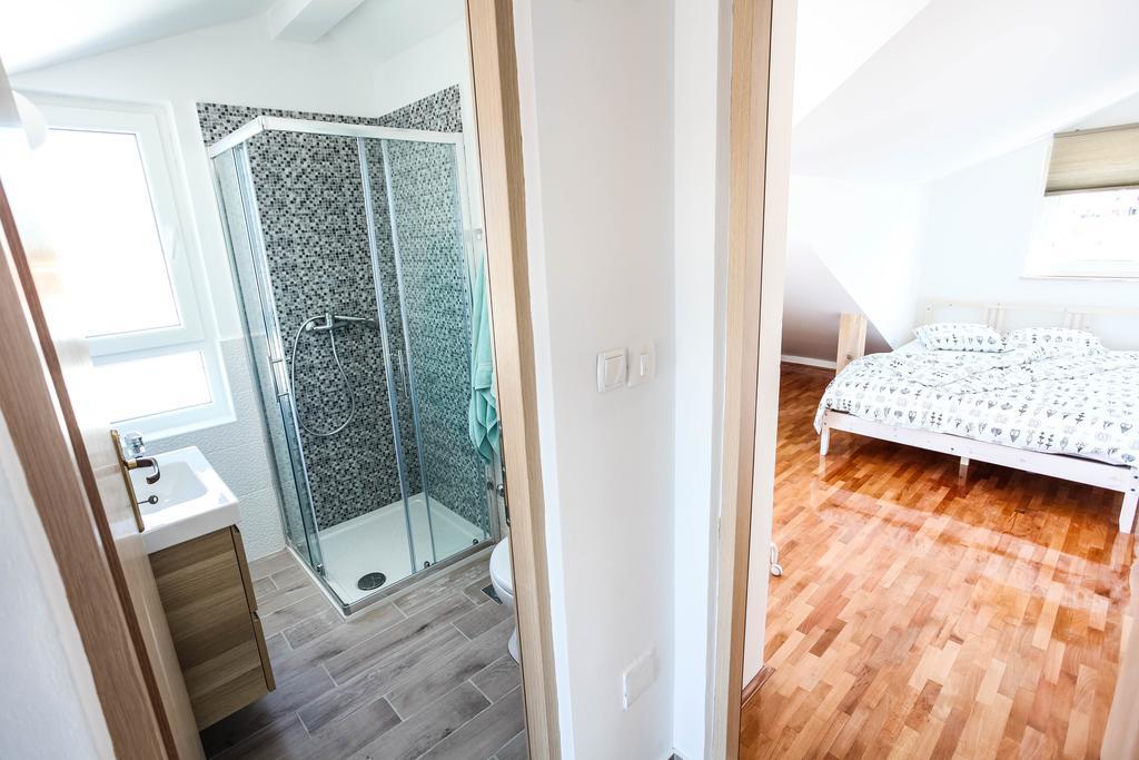 Apartments Rajna Žaborić Extérieur photo