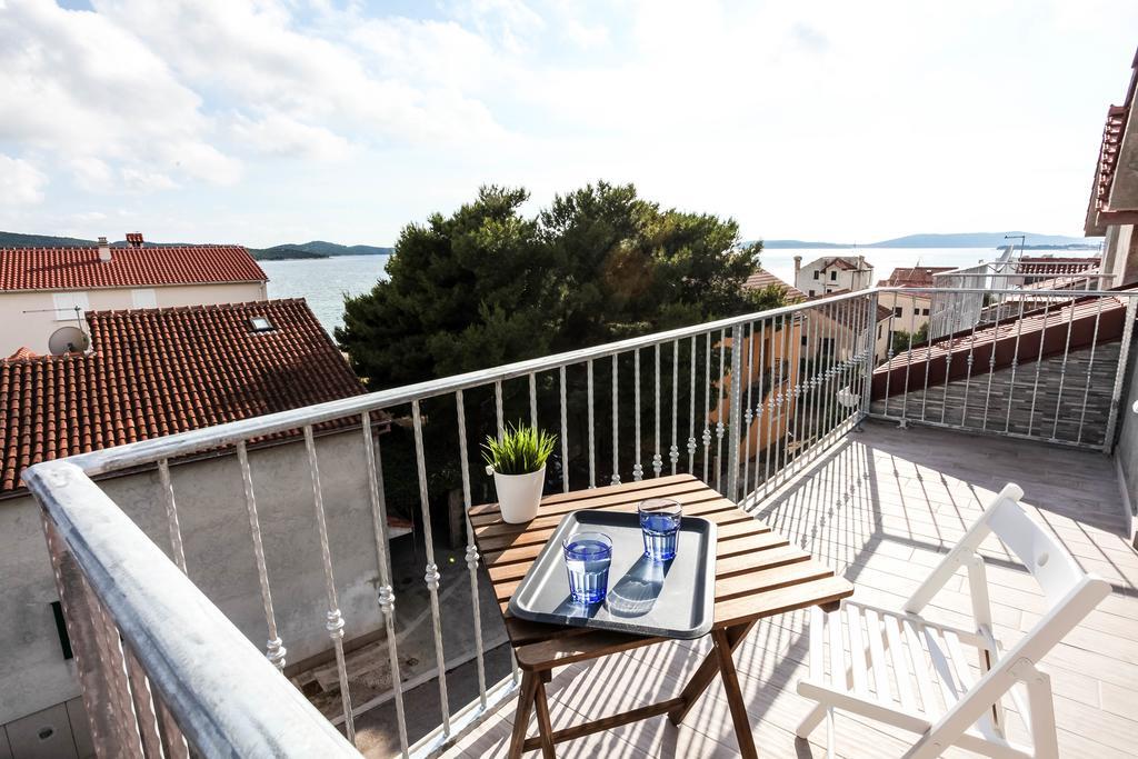 Apartments Rajna Žaborić Extérieur photo